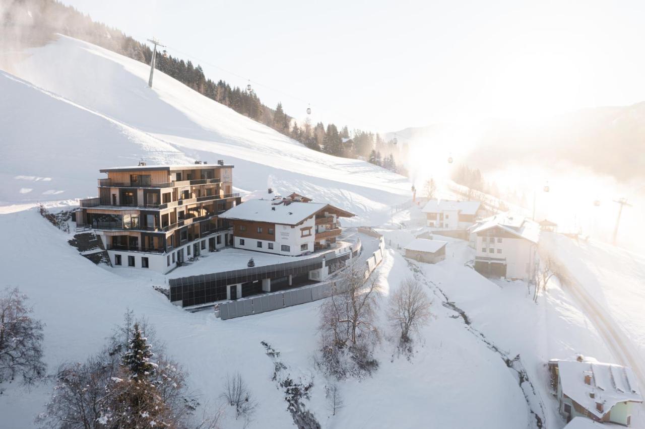 Landhaus Saalbach - Joker Card Included In Summer Bed and Breakfast Esterno foto