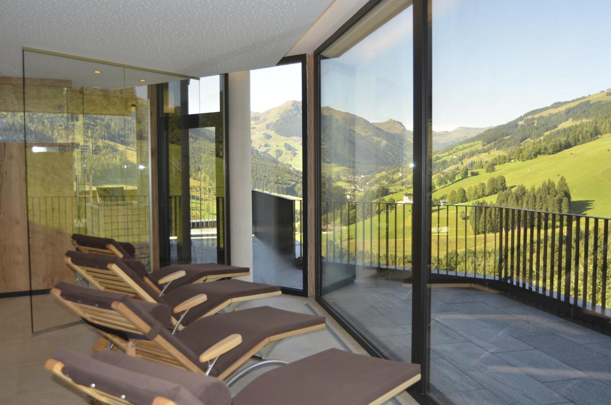 Landhaus Saalbach - Joker Card Included In Summer Bed and Breakfast Esterno foto