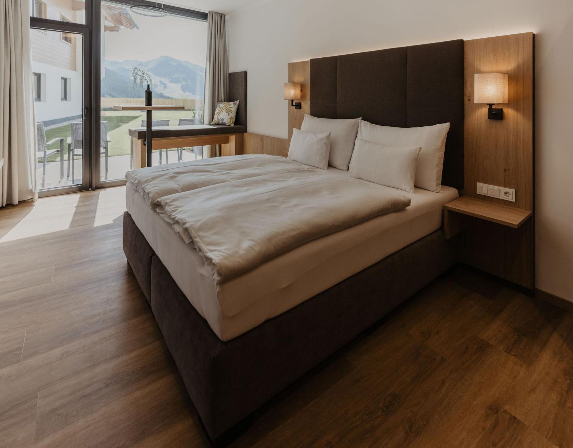 Landhaus Saalbach - Joker Card Included In Summer Bed and Breakfast Esterno foto