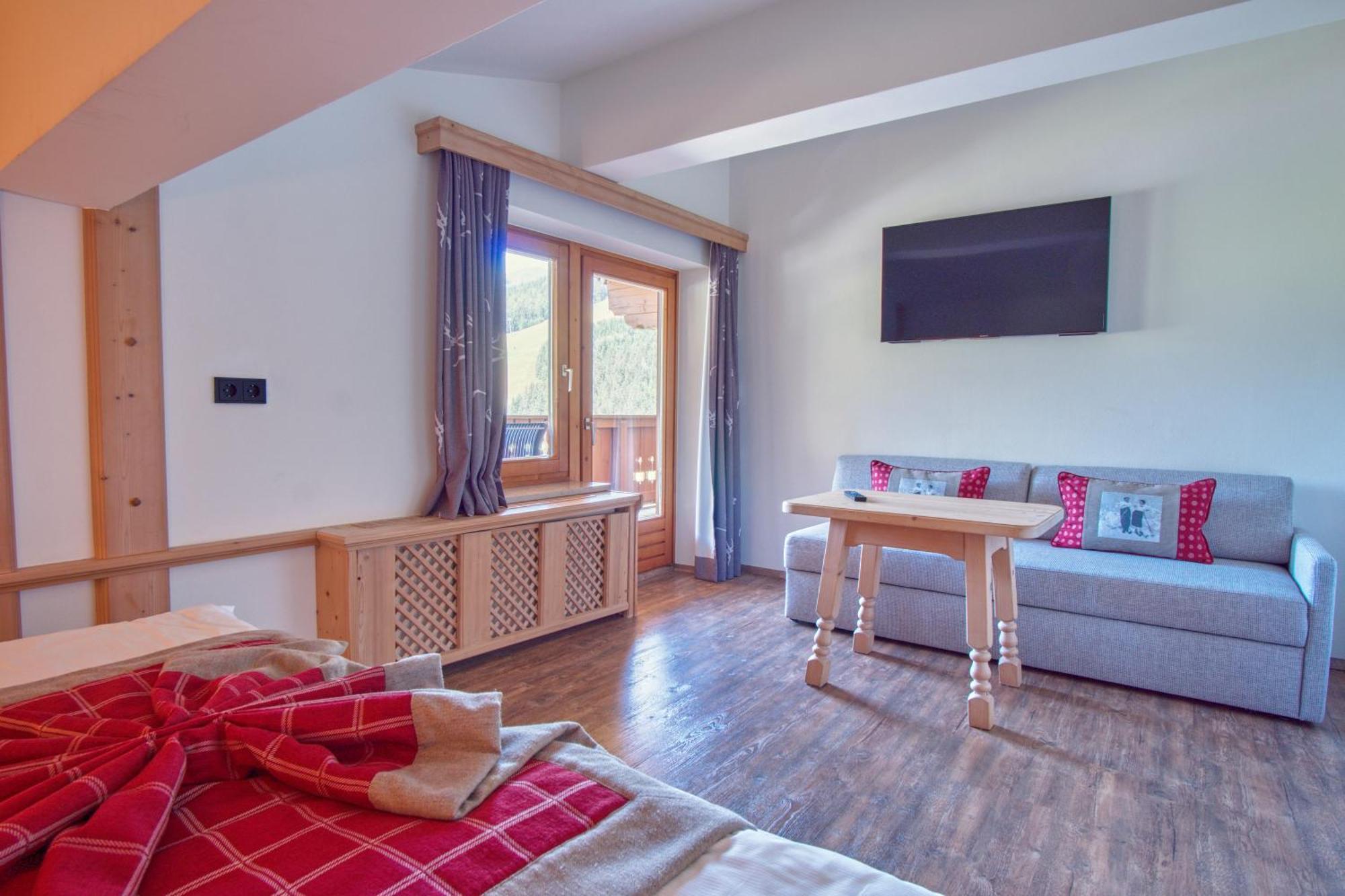 Landhaus Saalbach - Joker Card Included In Summer Bed and Breakfast Camera foto