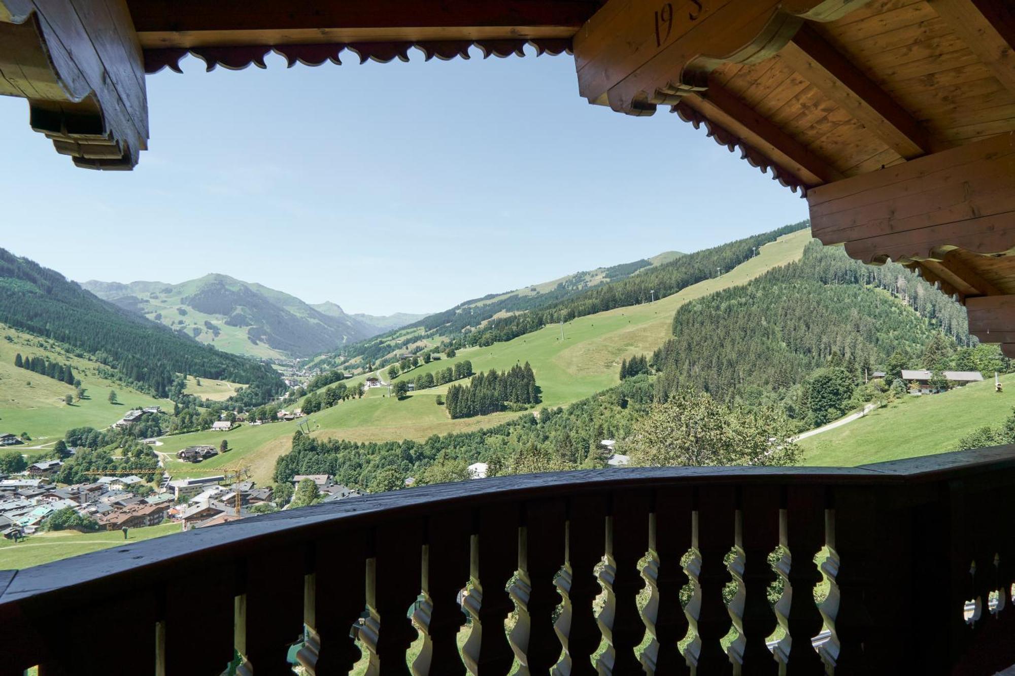 Landhaus Saalbach - Joker Card Included In Summer Bed and Breakfast Camera foto