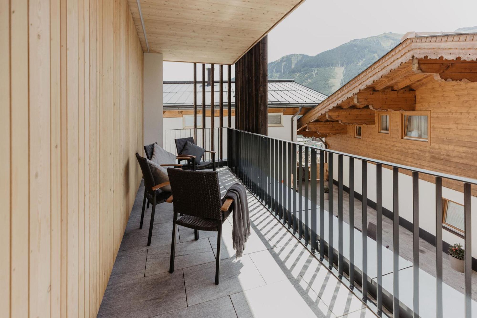 Landhaus Saalbach - Joker Card Included In Summer Bed and Breakfast Esterno foto